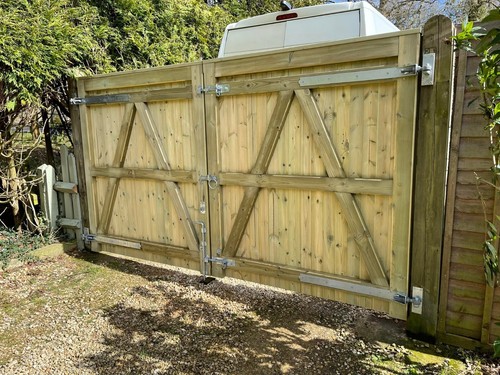 Adjustable gate hinges - , two